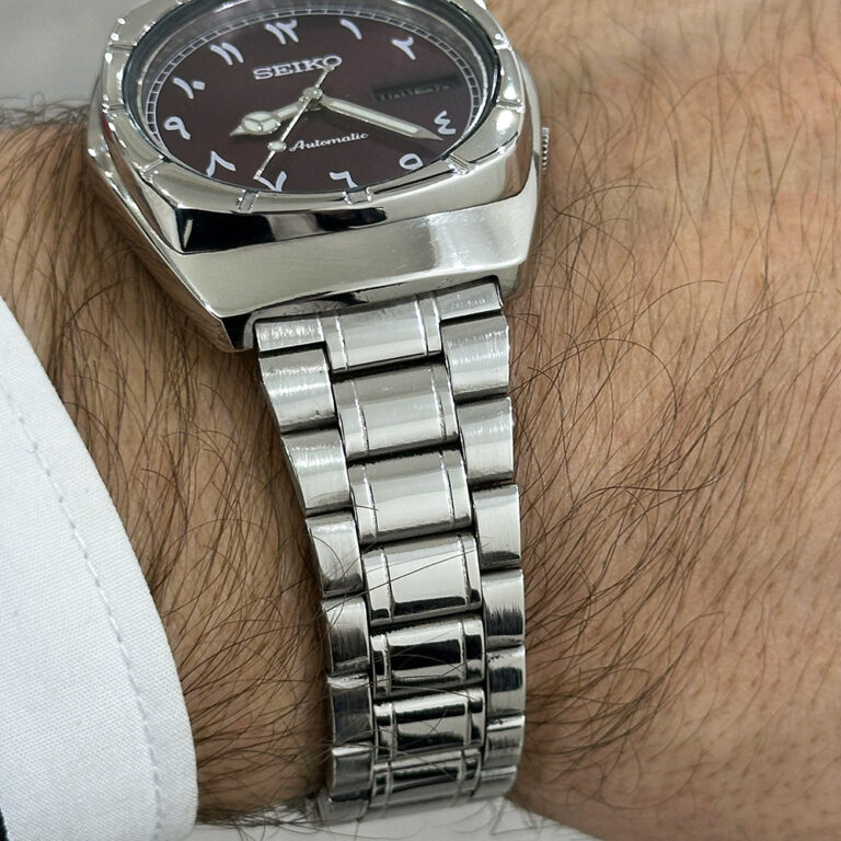ساعت مردانه آنیتک اورجینال SEIKO زرشکی حروف عربی