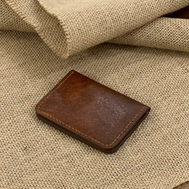 جاکارتی چرم گاوی دستدوز سایز متوسط رنگ عسلی تیره